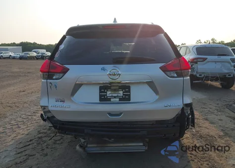 2017 Nissan Rogue Sv z USA, uszkodzony, nr VIN JN8AT2MV5HW022361